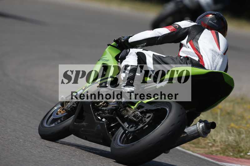 /Archiv-2023/28 05.06.2023 Moto Club Anneau du Rhin/vert-medium/14